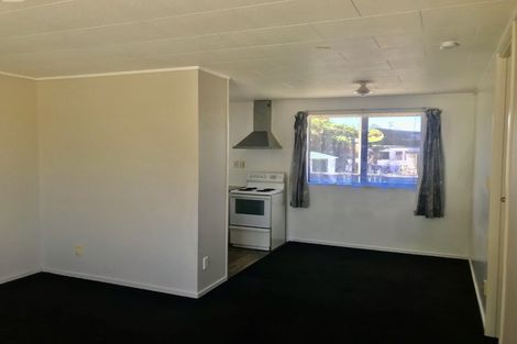 Photo of property in 1a Kent Road, Manurewa, Auckland, 2102