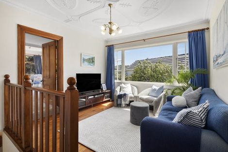 Photo of property in 10 Donald Crescent, Karori, Wellington, 6012