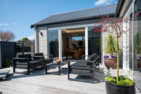 Photo of property in 5a Guthrie Road, Havelock North, 4130