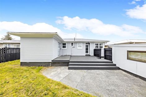 Photo of property in 13 Addington Avenue, Manurewa, Auckland, 2102