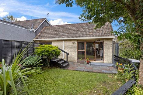 Photo of property in 2/36 Greendale Spur, Glenfield, Auckland, 0629