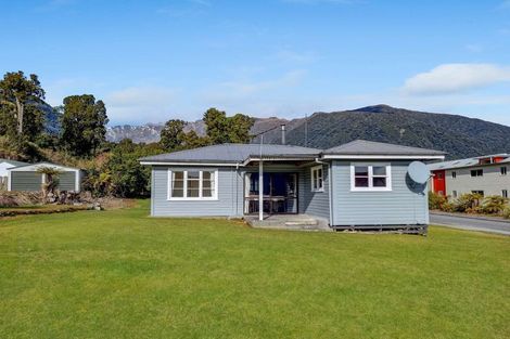 Photo of property in 13 Main Road, Fox Glacier, 7886