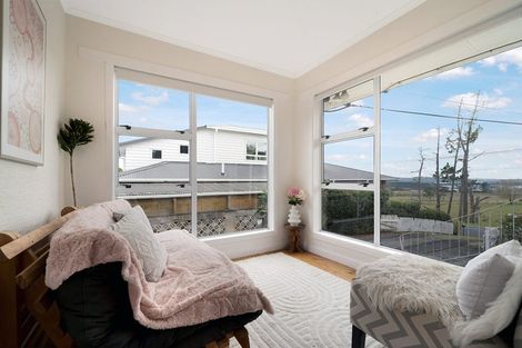 Photo of property in 12 Trig Road, West Harbour, Auckland, 0618