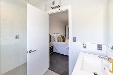 Photo of property in 6 Rushden Rise, Westmorland, Christchurch, 8025