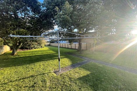 Photo of property in 40 Waiwaka Terrace, Strandon, New Plymouth, 4312