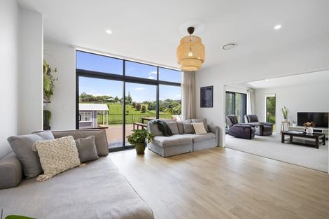 Photo of property in 7 Matau Lane, Ferndale, New Plymouth, 4310