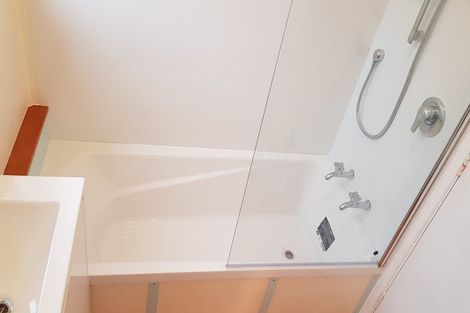 Photo of property in 5 Cressy Street, Waterloo, Lower Hutt, 5011