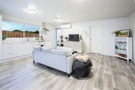 Photo of property in 5 Elliston Crescent, Stanmore Bay, Whangaparaoa, 0932