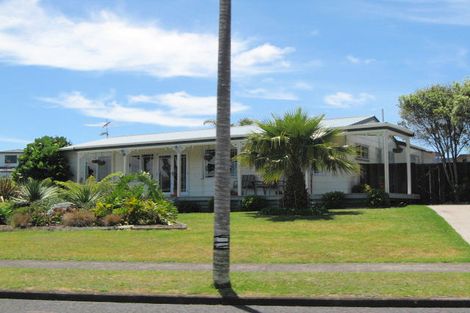 Photo of property in 31 Stella Drive, Clarks Beach, 2122