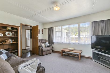 Photo of property in 58 Totara Street, Wainuiomata, Lower Hutt, 5014