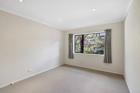 Photo of property in 72 Karamea Street, Whalers Gate, New Plymouth, 4310
