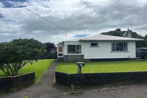 Photo of property in 16 Harris Street, Waitara, 4320