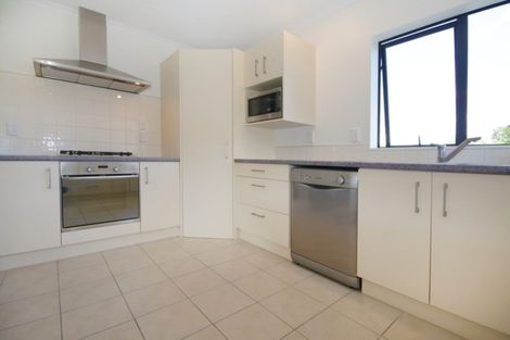 Photo of property in 8 Vintage Drive, Henderson, Auckland, 0612