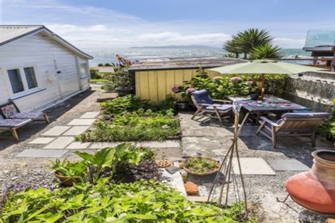 Photo of property in 8 Ocean Parade, Pukerua Bay, 5026