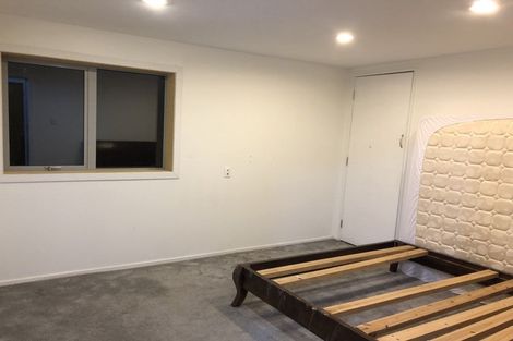 Photo of property in 247 Sunset Road, Sunnynook, Auckland, 0632