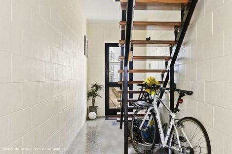 Photo of property in 5/21 The Mall, Mount Maunganui, 3116