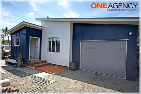 Photo of property in 47 Nash Parade, Foxton Beach, Foxton, 4815