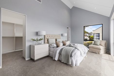 Photo of property in 10 Vaughan Crescent, Murrays Bay, Auckland, 0630