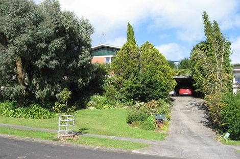 Photo of property in 91 Beechdale Crescent, Pakuranga Heights, Auckland, 2010