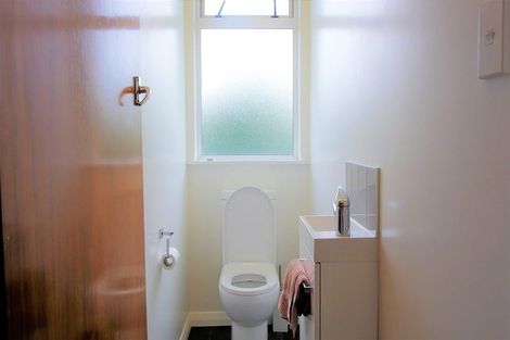 Photo of property in 104 Atawhai Road, Fitzherbert, Palmerston North, 4410