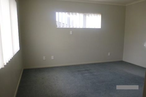 Photo of property in 52 Milson Drive, Papakura, 2110
