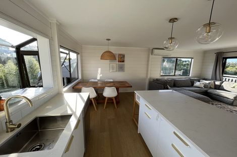 Photo of property in 14b Gledstane Road, Stanmore Bay, Whangaparaoa, 0932