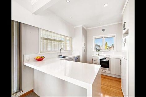 Photo of property in 4287 Great North Road, Glendene, Auckland, 0602