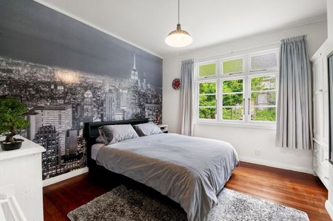 Photo of property in 14 Springtime Crescent, Stanmore Bay, Whangaparaoa, 0932