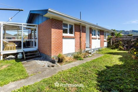 Photo of property in 2/10 Hildreth Street, Trentham, Upper Hutt, 5018