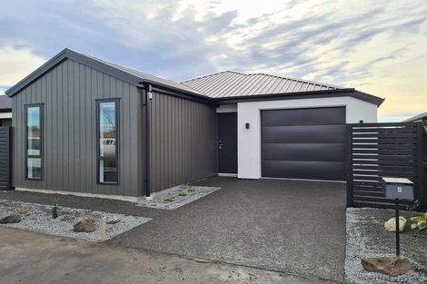 Photo of property in 8 Koral Lane, Broomfield, Christchurch, 8042