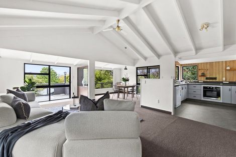 Photo of property in 21 Tauroa Road, Havelock North, 4130