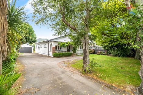 Photo of property in 30 Ludlam Crescent, Woburn, Lower Hutt, 5010