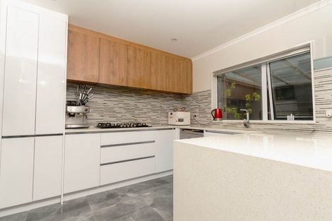 Photo of property in 6 Orona Way, Papatoetoe, Auckland, 2025