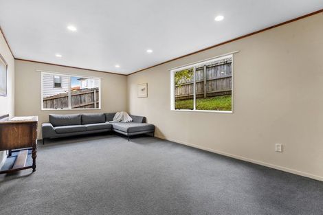 Photo of property in 2/56 Lavery Place, Sunnynook, Auckland, 0632
