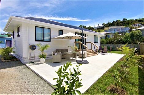 Photo of property in 9 Meenas Place, Cable Bay, 0420