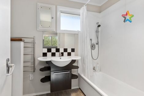 Photo of property in 40e Leighton Avenue, Waiwhetu, Lower Hutt, 5010