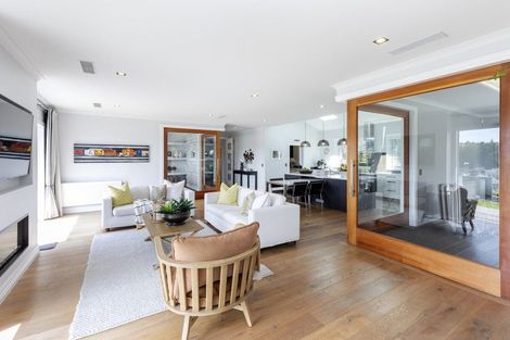 Photo of property in 6 Rushden Rise, Westmorland, Christchurch, 8025