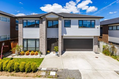 Photo of property in 32 Carrickdawson Drive, Flat Bush, Auckland, 2019