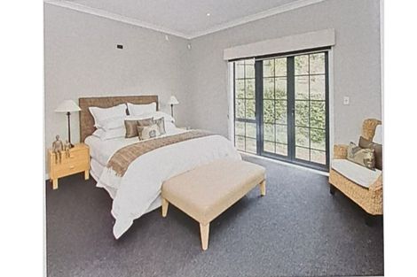 Photo of property in 3 Onemana Way, Te Atatu Peninsula, Auckland, 0610