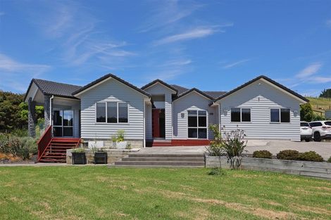 Photo of property in 28d Tram Valley Road, Swanson, Auckland, 0614