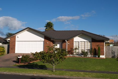 Photo of property in 12 Simon Owen Place, Golflands, Auckland, 2013