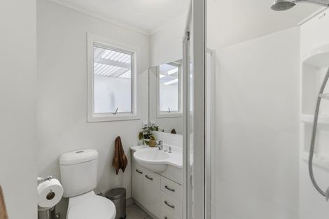 Photo of property in 1/27 Tui Glen Road, Birkenhead, Auckland, 0626