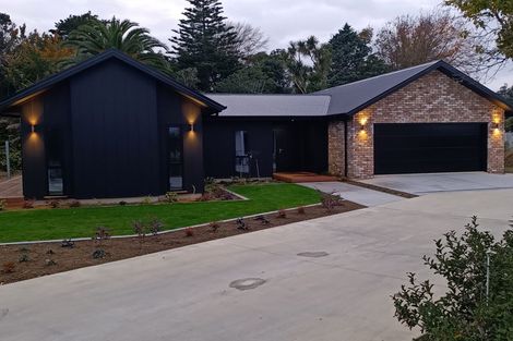 Photo of property in 114a Bartholomew Road, Levin, 5510