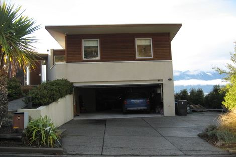 Photo of property in 5 Whitbourn Place, Fernhill, Queenstown, 9300
