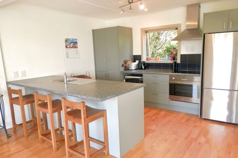 Photo of property in 17 Iwa Street, Mapua, 7005