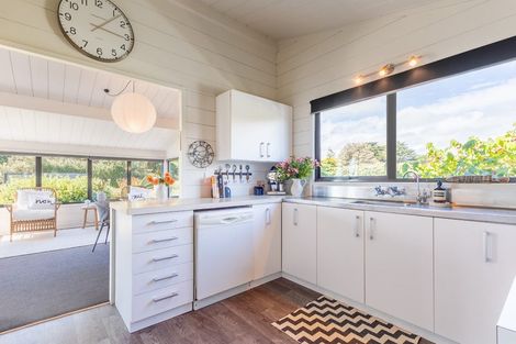 Photo of property in 115 Sims Road, Te Horo Beach, Otaki, 5581