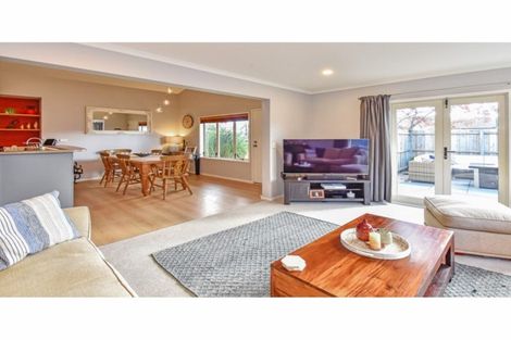 Photo of property in 69 Riverton Drive, Randwick Park, Auckland, 2105