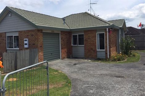 Photo of property in 33 Bernina Place, Weymouth, Auckland, 2103
