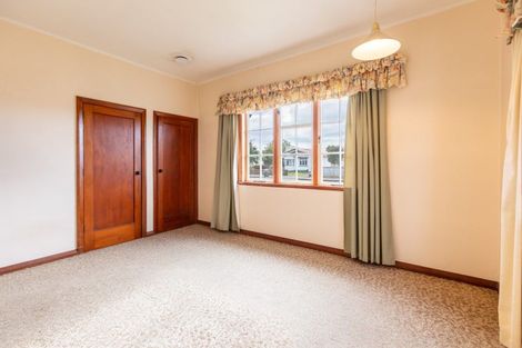 Photo of property in 12 Gertrude Street, Dannevirke, 4930