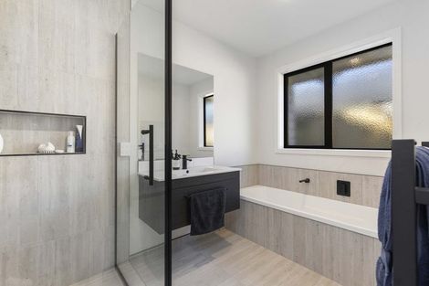 Photo of property in 27 Lockerbie Street, Morrinsville, 3300